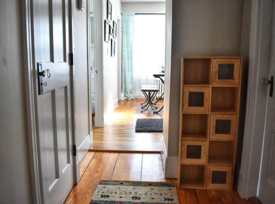 The Peaceful Puffin Apartment Newport Exterior photo